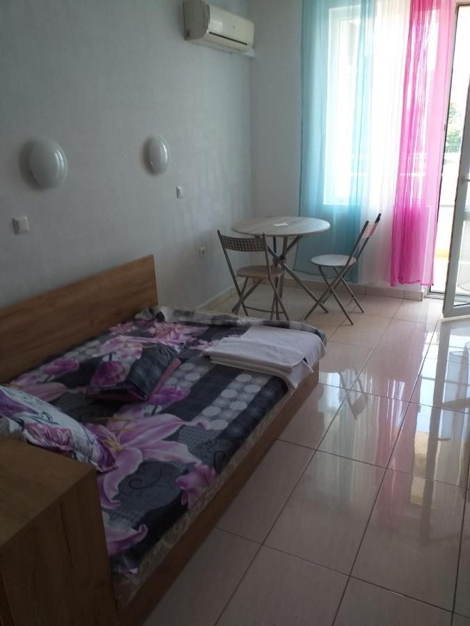 Apartamenti Ivaia Apartment Varna Exterior photo
