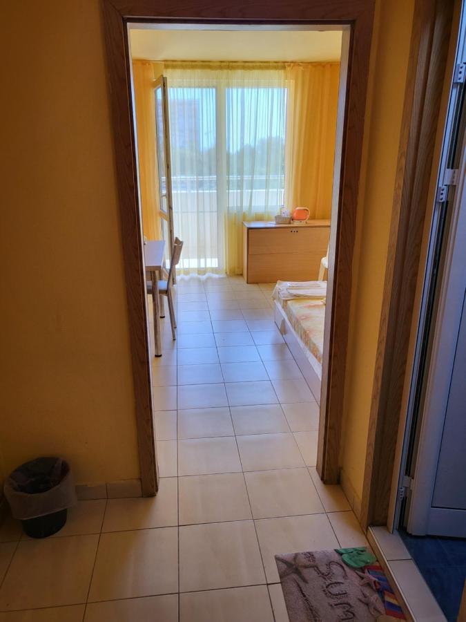 Apartamenti Ivaia Apartment Varna Exterior photo
