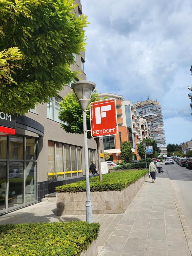 Apartamenti Ivaia Apartment Varna Exterior photo
