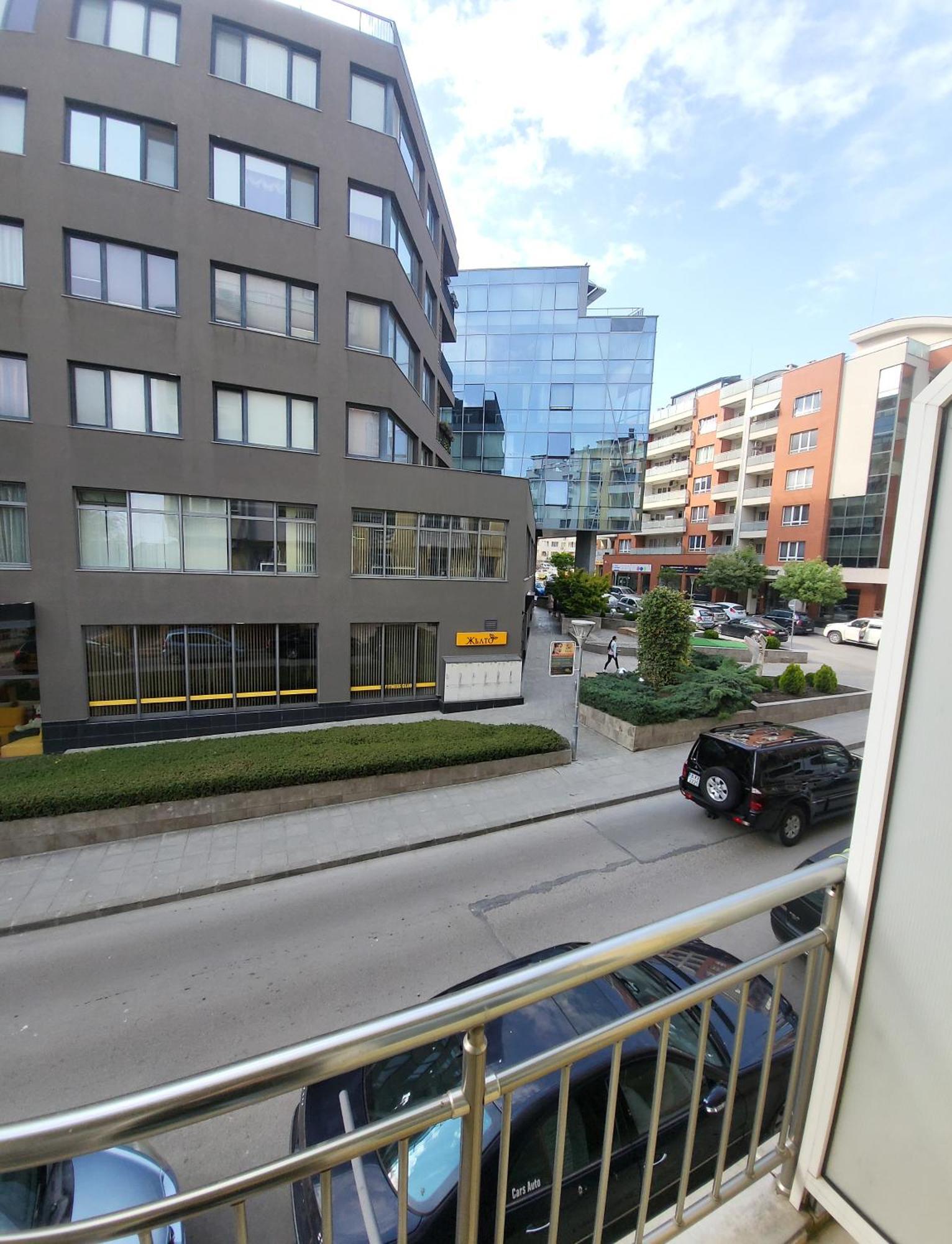 Apartamenti Ivaia Apartment Varna Exterior photo